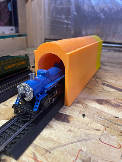 Model Train - HO Scale - 9" Tunnel