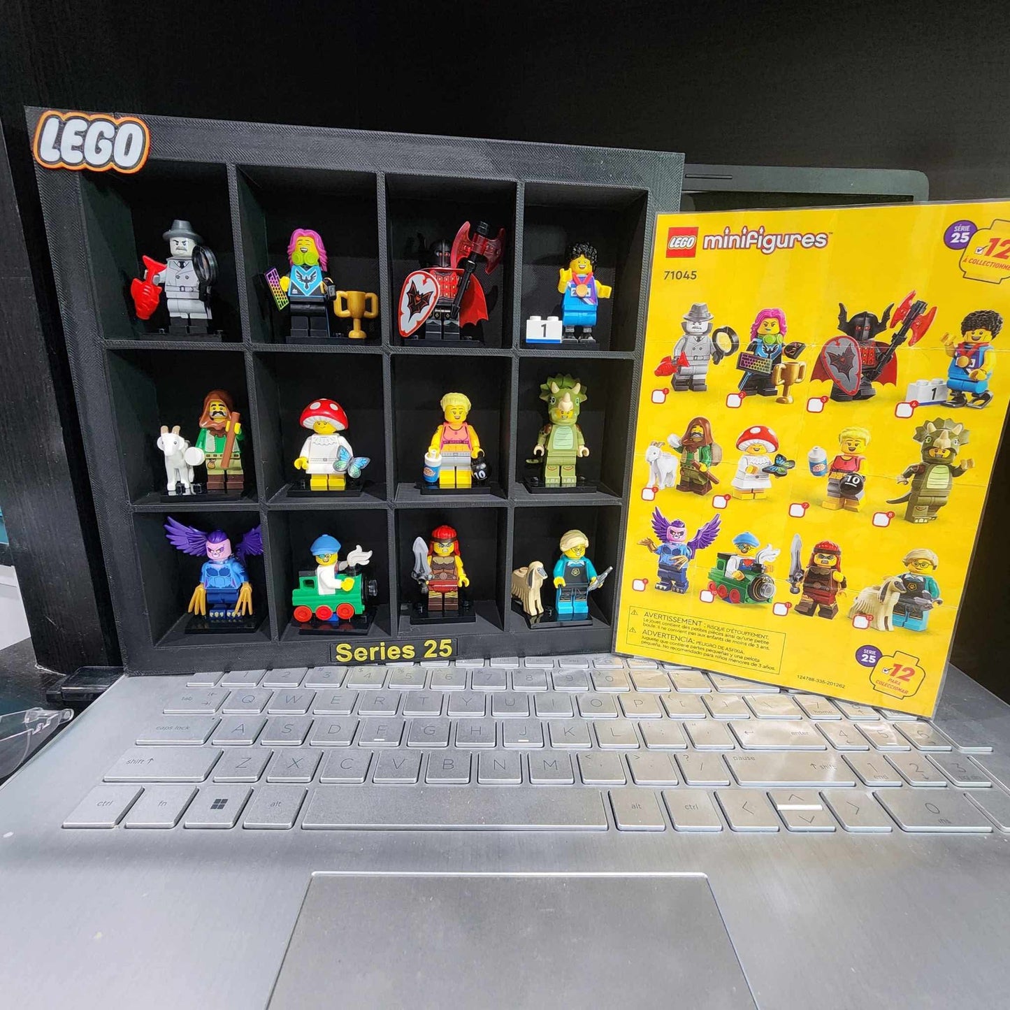 Minifig Display Frame - Custom Layout - Custom Color